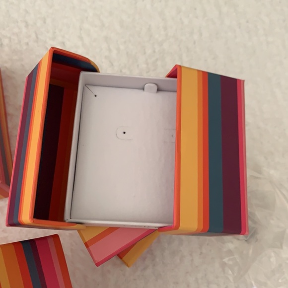 BEAUTIFUL SET OF TEN JEWELRY GIFT BOXES IN DIFFERENT SIZES - Picture 9 of 10